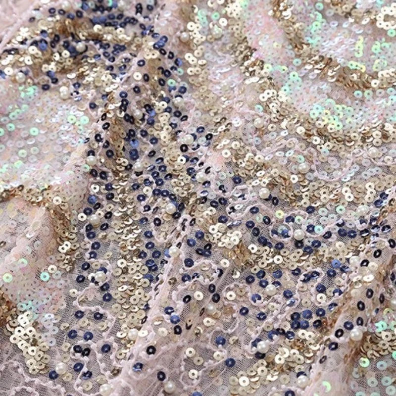 Transparente Pailletten-Kleid