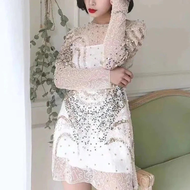 Transparente Pailletten-Kleid