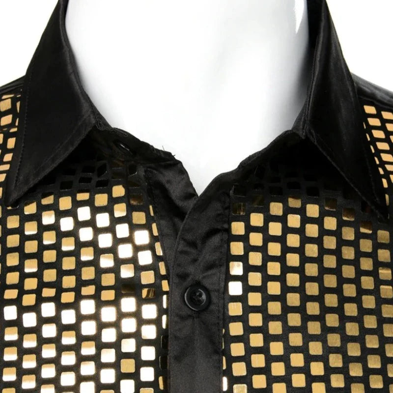 Herrenkleid mit goldenen Quadratischen Pailletten