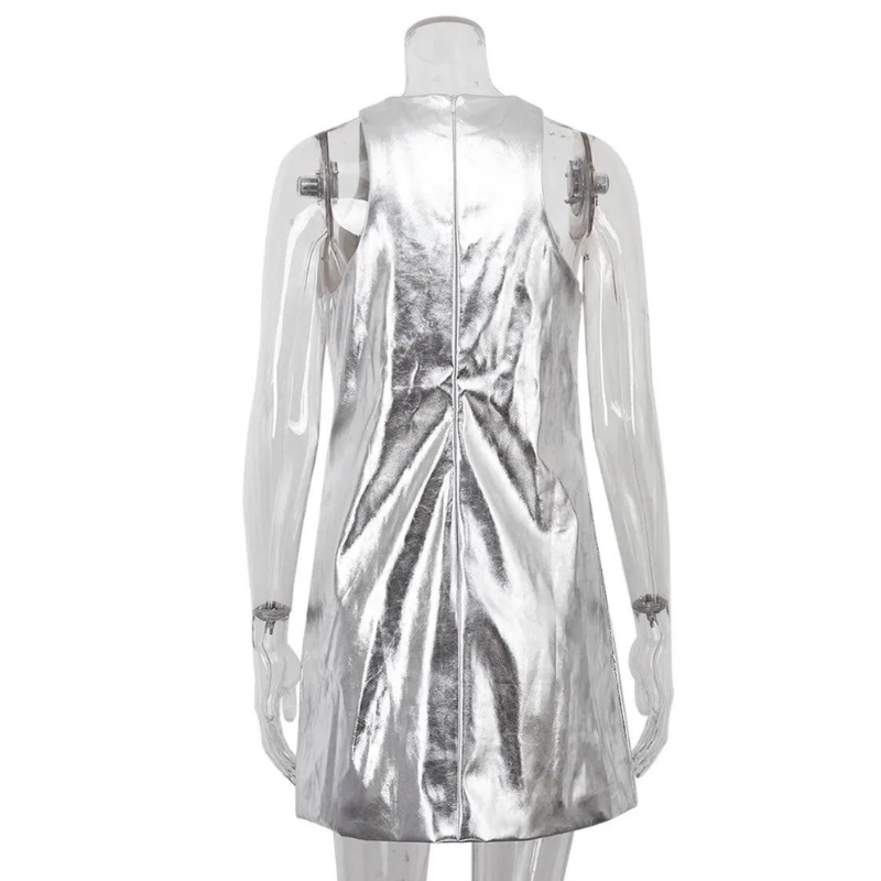 Silberne Kunstlederrobe