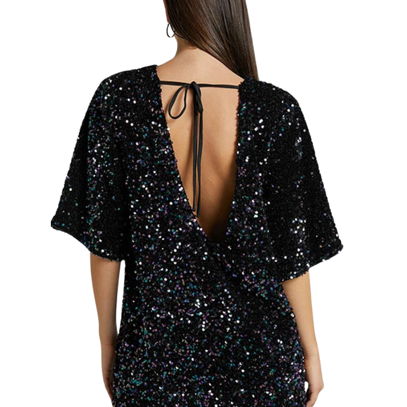 Pailletten-T-Shirt-Kleid mit offenem Rücken
