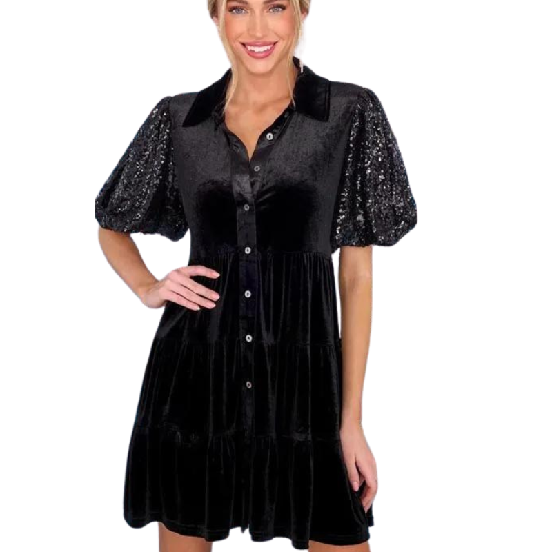 Schwarzes T-Shirt-Kleid mit Paillettenärmeln aus Samt