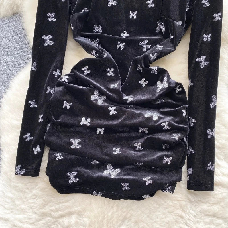 Velours-Hochzeitskleid mit Schmetterlings-Pailletten