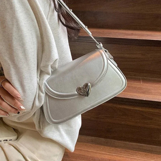 Silbernes Herz-Schmuck