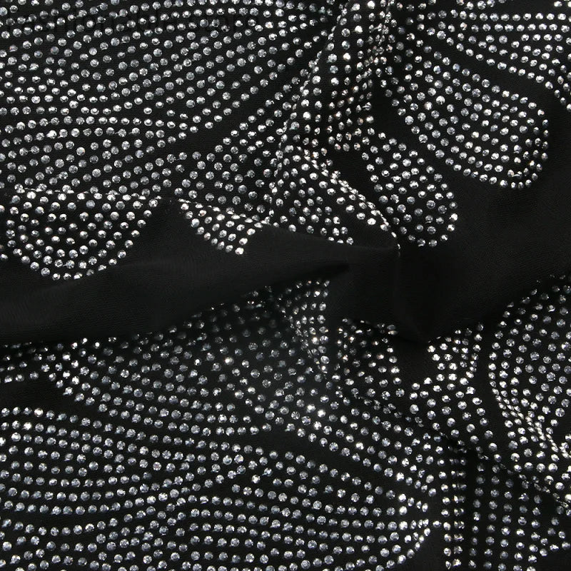 Abendrobe mit Strass und Pailletten