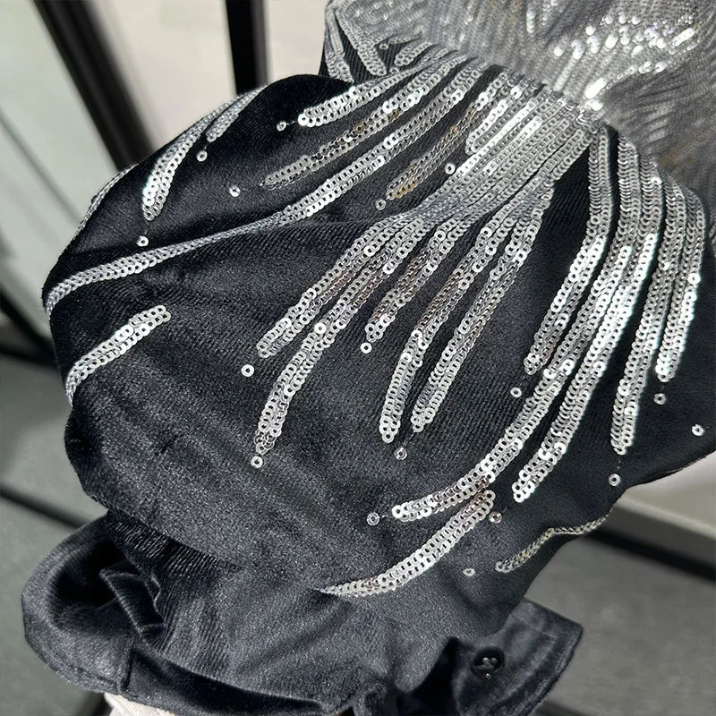 Schwarzes Hemd mit Paillettenflügeln für Herren