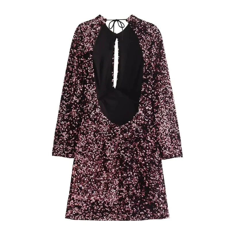 Auffälliges lila Pailletten-Kleid