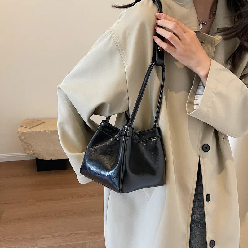Silbernes quadratisches Tasche