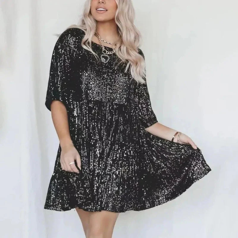 Kurzes Paillettenkleid mit Falten