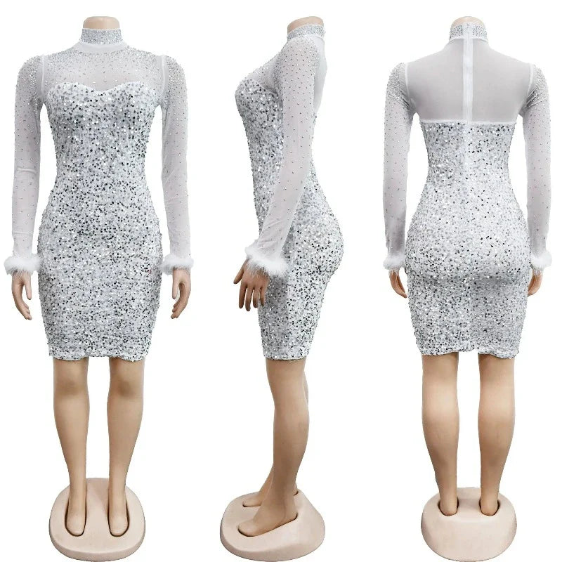 Abendkleid mit Strass und Pailletten