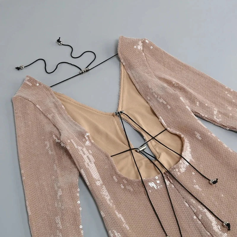 Langes Pailletten-Kleid mit Schnürung am Brustbereich
