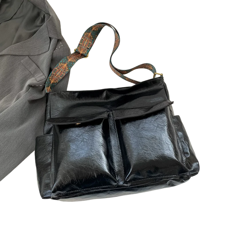 Silberner Sac mit Mehreren Taschen