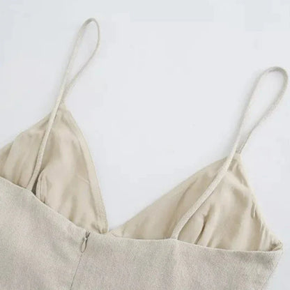 Kurzes beiges Kleid mit Glitzerblumen