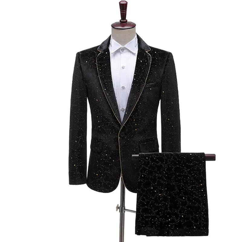 Kostüm für Herren mit goldenen Pailletten und Samt
