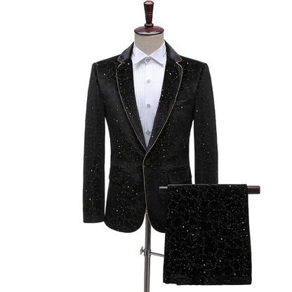 Kostüm für Herren mit goldenen Pailletten und Samt