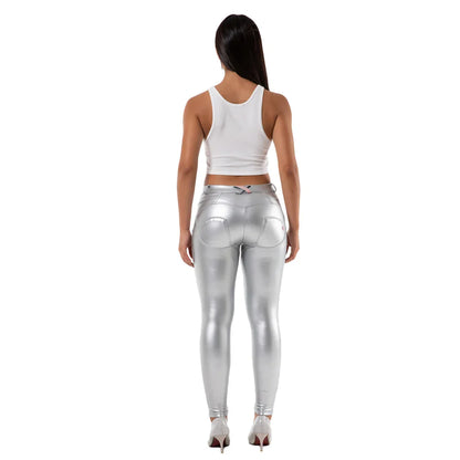 Schmaler silberfarbener Hose