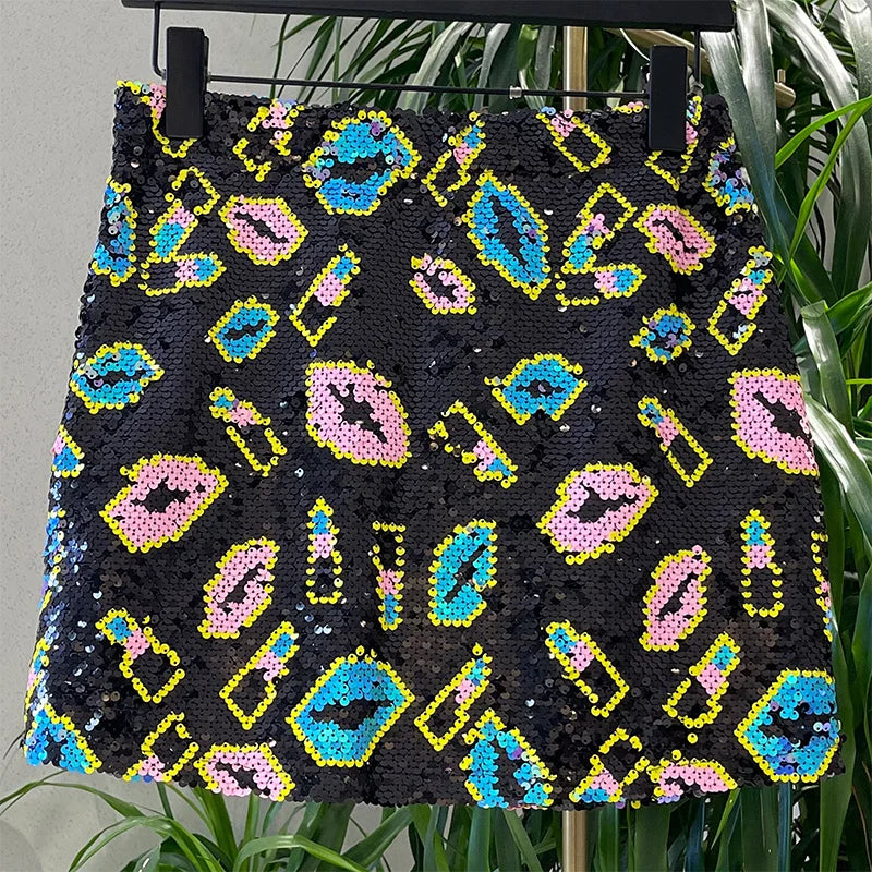 Paillettenrock mit Munddesign