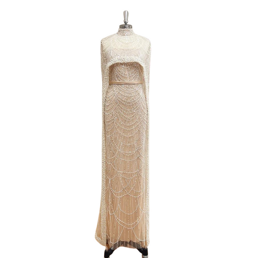 Abendkleid mit Pailletten und Perlen