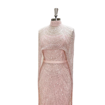 Abendkleid mit Pailletten und Perlen