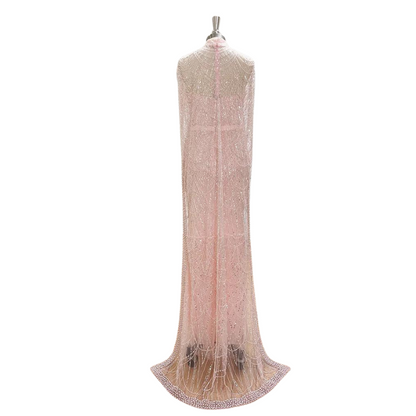 Abendkleid mit Pailletten und Perlen