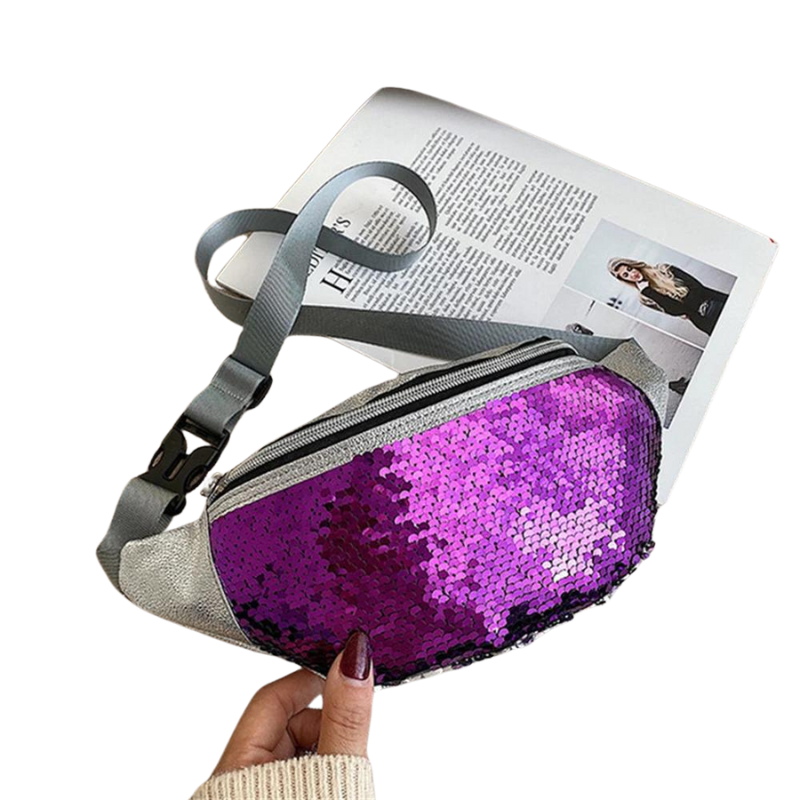 Schultertasche mit silbernen Pailletten