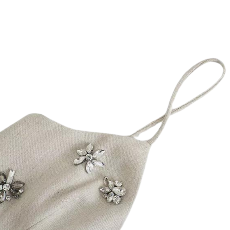 Kurzes beiges Kleid mit Glitzerblumen