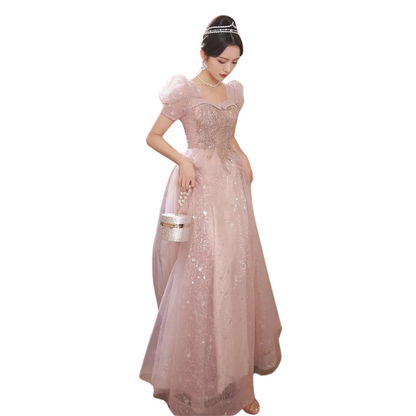 Ballonkleid mit Pailletten und Tüll