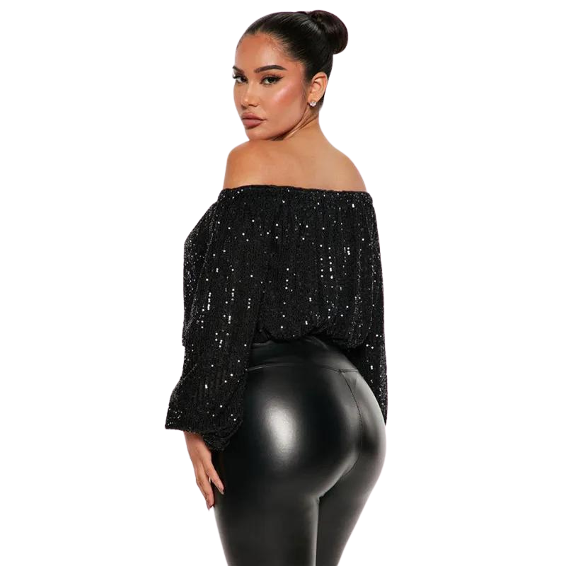 Haut mit Pailletten und freiem Schulterbereich