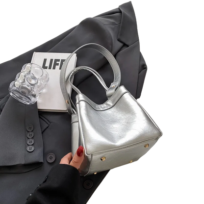 Silbernes quadratisches Tasche