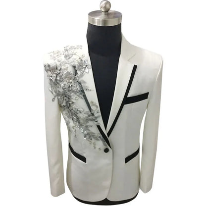 Damenkostümjacke mit Pailletten und Blumen
