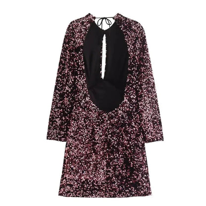 Auffälliges lila Pailletten-Kleid