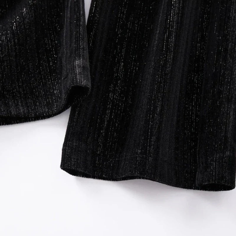 Damenhose mit Samtpailletten