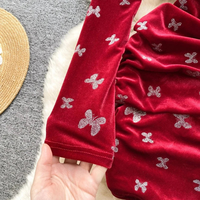 Velours-Hochzeitskleid mit Schmetterlings-Pailletten