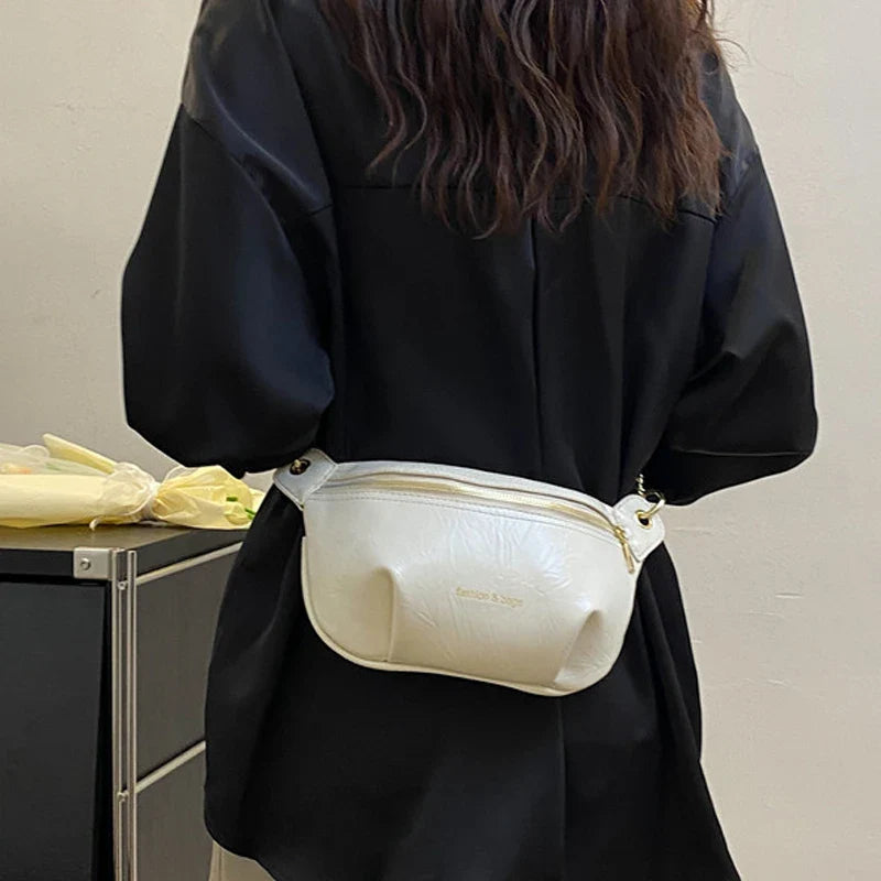 Silberne Bananen-Tasche