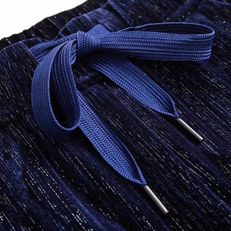 Damenhose mit Samtpailletten