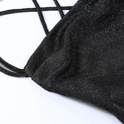 Kleid mit Pailletten und Basisschnitt in Bénitier-Form