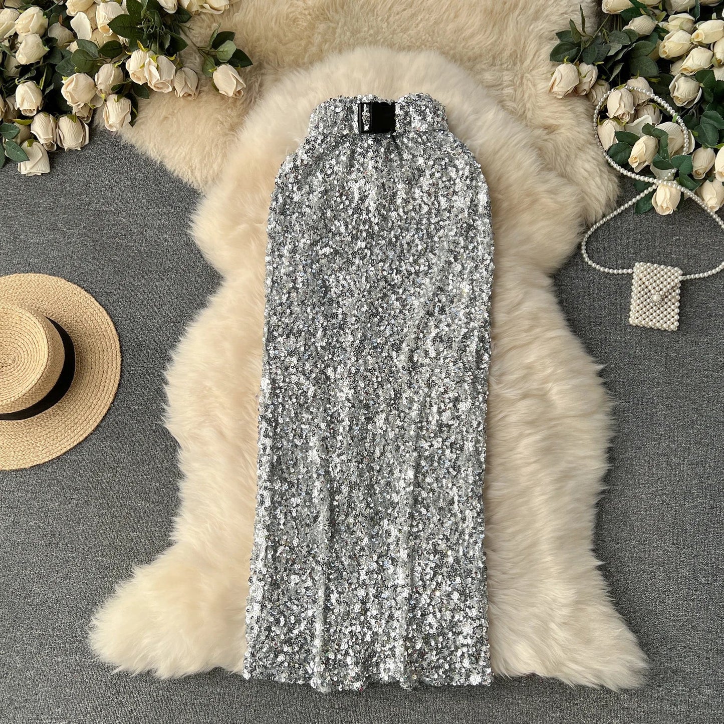 Midikleid mit Pailletten und Taille Gürtel