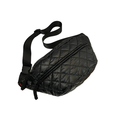 Große silberne Gürteltasche