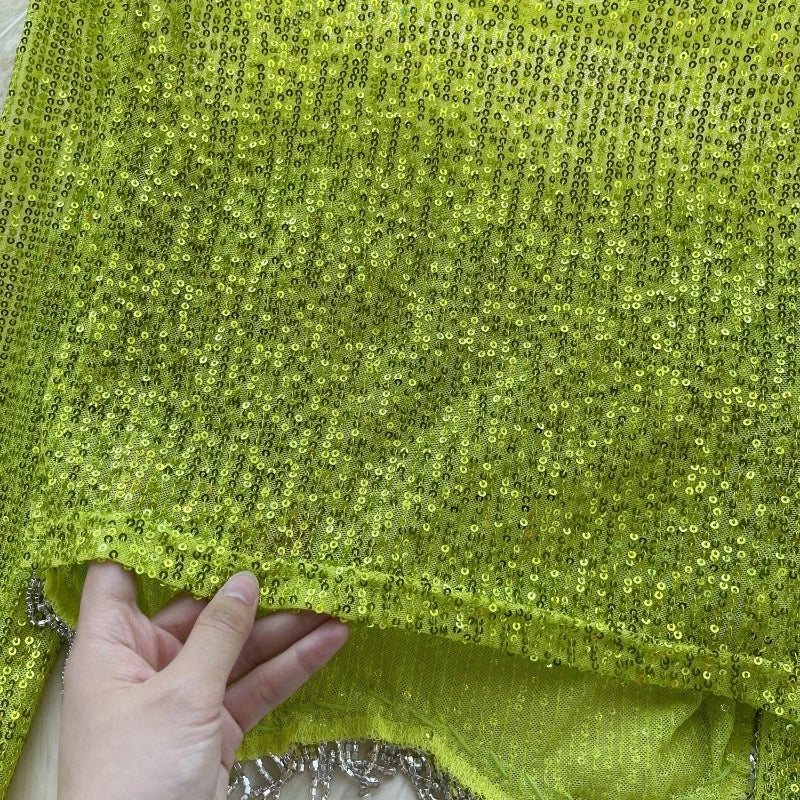 Top mit Pailletten und langen Ärmeln