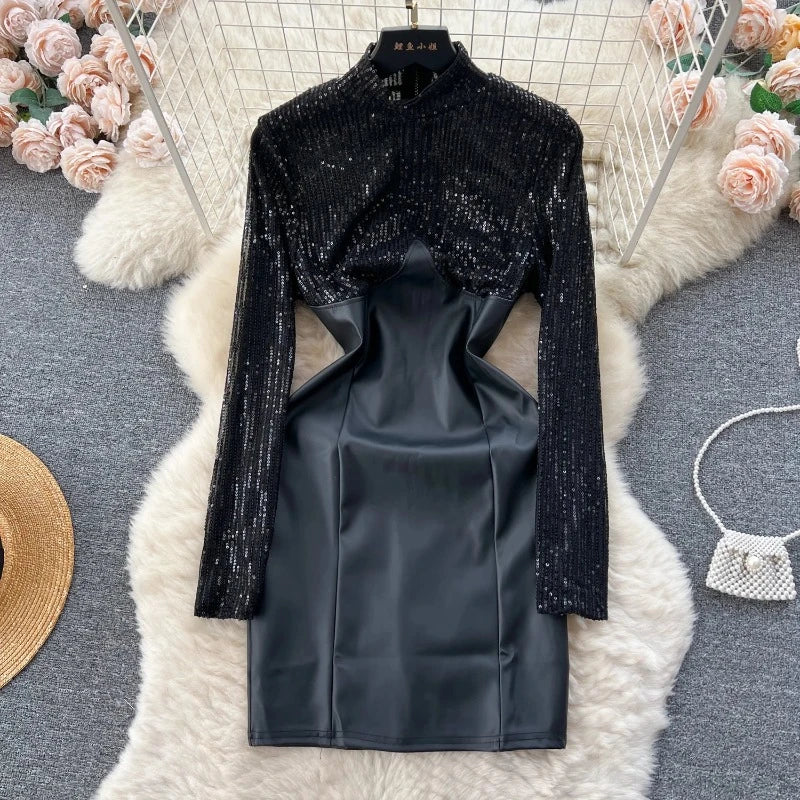 Schwarzes Paillettenleder-Kleid