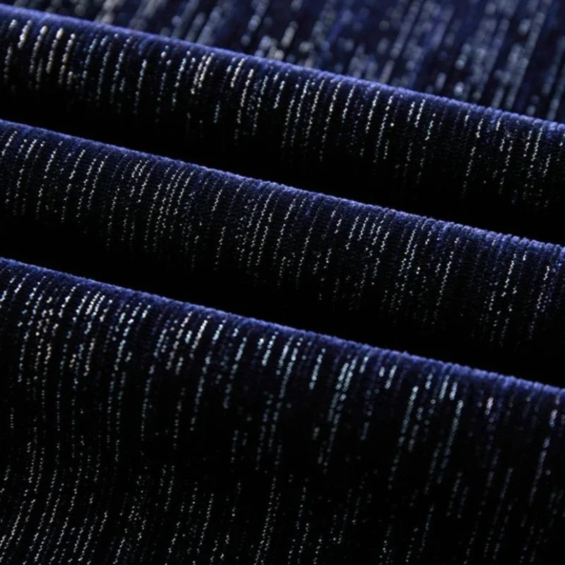 Damenhose mit Samtpailletten