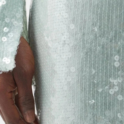 Langes Pailletten-Kleid mit Schnürung am Brustbereich