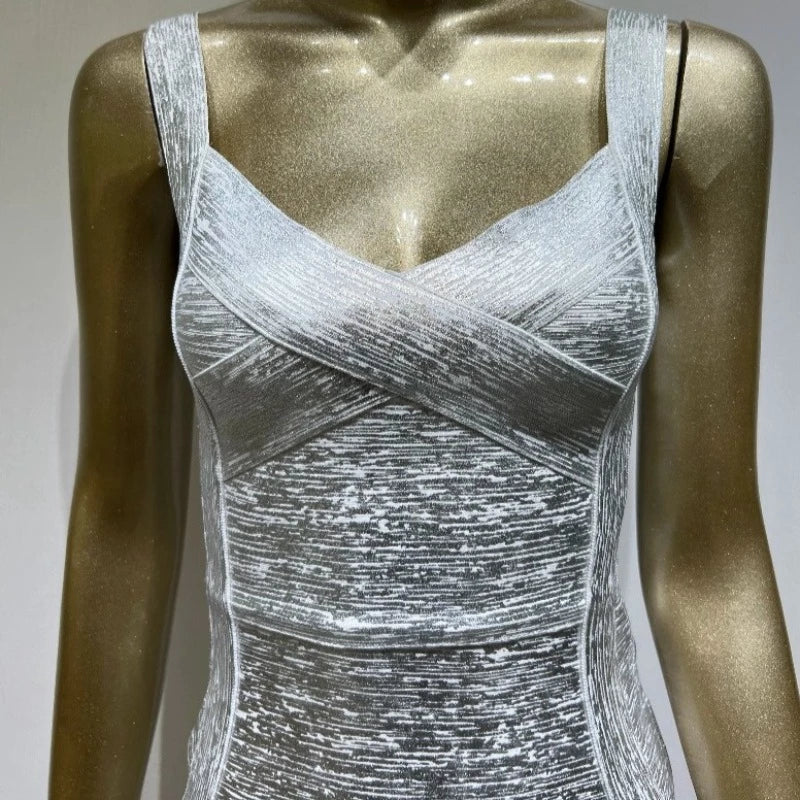 Silbernes Abendkleid