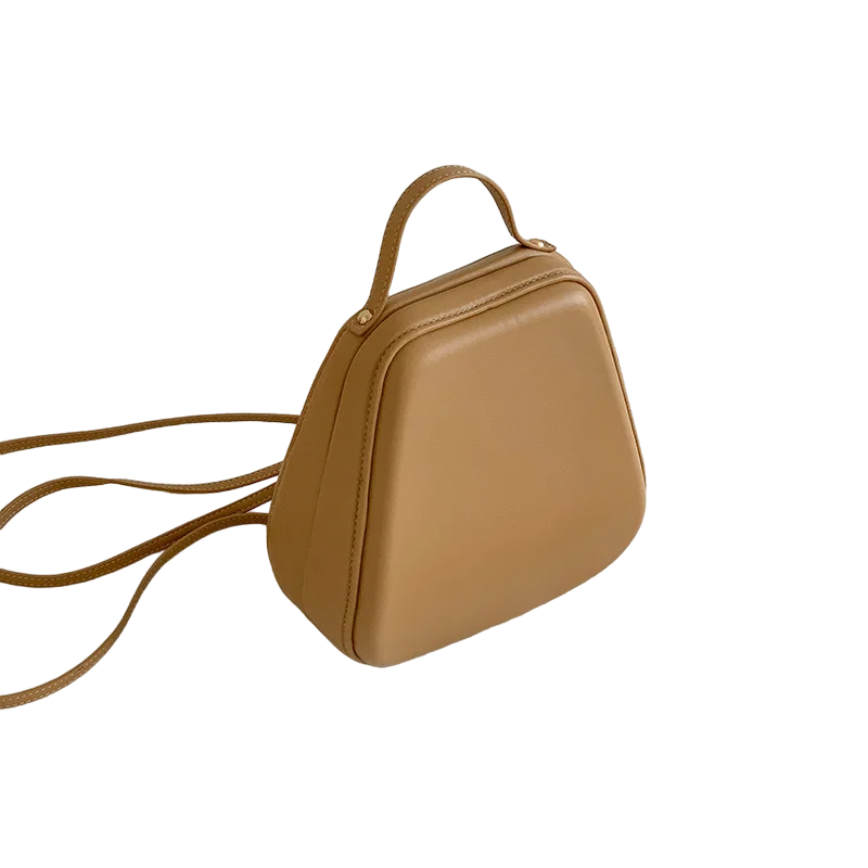 Kleiner silberner Rucksack