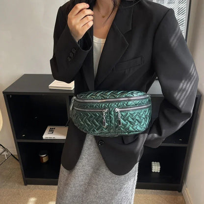 Große silberne Gürteltasche