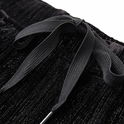 Damenhose mit Samtpailletten