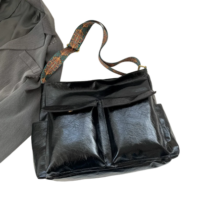 Silberner Sac mit Mehreren Taschen