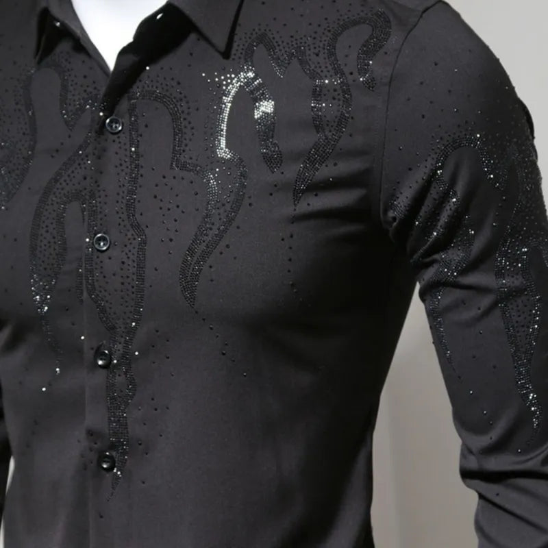 Herrenhemd mit Pailletten, Strass und Flammenmuster