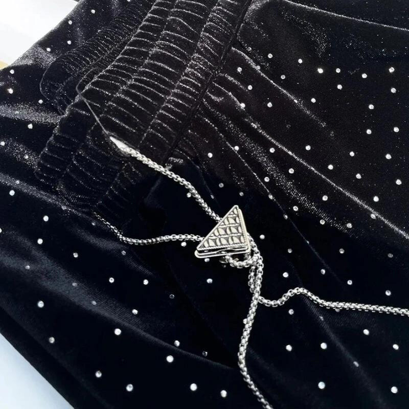 Schwarz Velours Paillettenhose